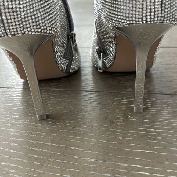 Steve Madden Elysia-R Bootie silver 8.5 M - Picture 7 of 8